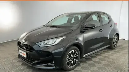 Usata Toyota Yaris Trend 116 CV (85 kW) 2022 Nero Utilitaria