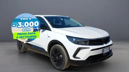 Usata Opel Grandland X S 131 CV (96 kW) 2024 Arktis white SUV