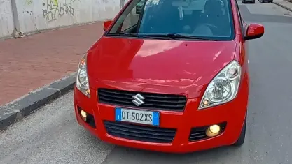 Usata Suzuki Splash 65 CV (47 kW) 2009 Rosso Utilitaria