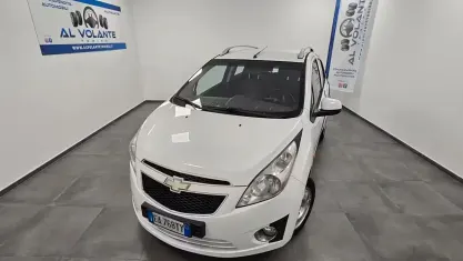 Usata Chevrolet Spark LS 65 CV (47 kW) 2010 Bianco Utilitaria