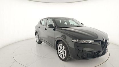 Second-hand Alfa Romeo Tonale Sprint 131 CP (96 kW) 2023 Negru SUV