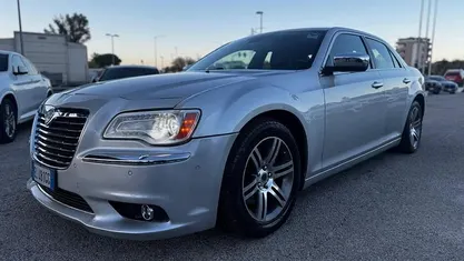 Grigio Usata 2012 Lancia Thema Platinum Tre volumi | 5900 € (Ottimo prezzo)