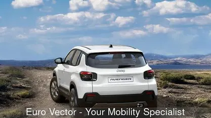 Nuova Jeep Avenger Longitude 101 CV (74 kW) 2025 Bianco SUV