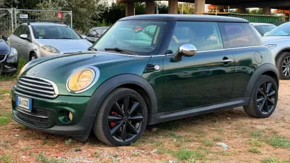 Usata Mini Cooper 122 CV (89 kW) 2011 Verde Utilitaria