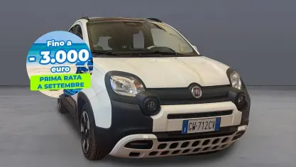 Usata Fiat Panda Cross Cross 70 CV (51 kW) 2024 Bianco Utilitaria
