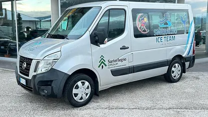 Usata Nissan NV400 145 CV (106 kW) 2017 Nero Furgone