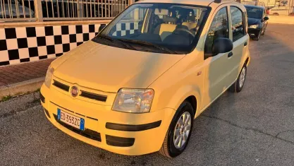 Usata Fiat Panda Dynamic 60 CV (44 kW) 2010 Giallo Utilitaria