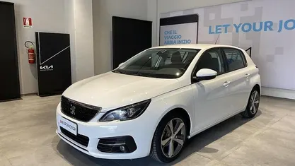 Bianco Usata 2020 Peugeot 308 Active Tre volumi | 13.500 € (Buon prezzo)