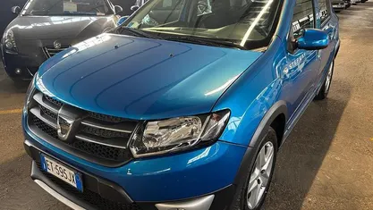 Blu Usata 2014 Dacia Sandero Prestige Tre volumi | 5300 € (Ottimo prezzo)