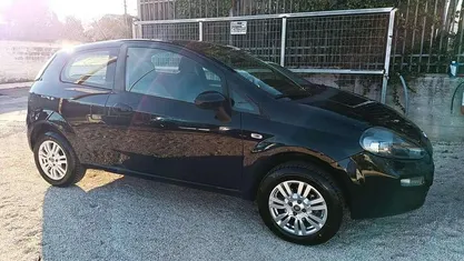 Blu Usata 2012 Fiat Punto Tre volumi | 3500 € (Buon prezzo)