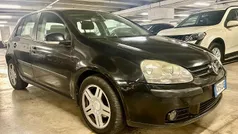 Nero Usata 2005 VW Golf V Sportline Tre volumi | 1900 € (Ottimo prezzo)