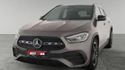 Usata Mercedes GLA200 Premium 150 CV (110 kW) 2022 Grigio SUV