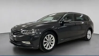 Usata VW Passat Business 150 CV (110 kW) 2022 Grigio pastello Station wagon