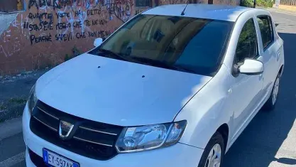 Usata Dacia Sandero 75 CV (55 kW) 2015 Bianco Berlina