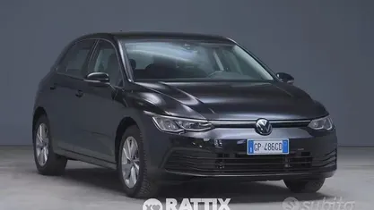 Usata VW Golf VIII Life 110 CV (80 kW) 2023 Berlina