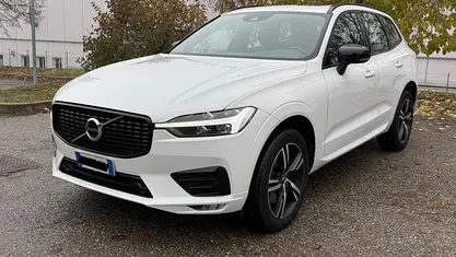 Bianco Usata 2021 Volvo XC60 R-Design SUV | 32.200 € (Buon prezzo)