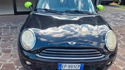 Usata Mini Cooper 75 CV (55 kW) 2013 Nero Utilitaria