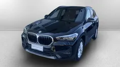 Zwart Gebruikt 2022 BMW X1 Advantage SUV | 27.900 € (Goede deal)