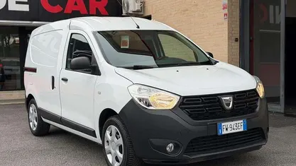 Usata Dacia Dokker 102 CV (75 kW) 2019 Monovolume