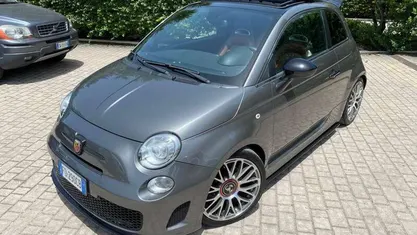 Grigio metallizzato Usata 2012 Abarth 500 Due volumi | 10.799 € (Buon prezzo)