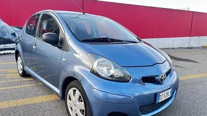 Usata 2009 Toyota Aygo Due volumi | 3200 € (Buon prezzo)