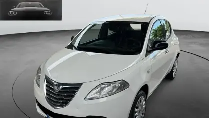 Usata Lancia Ypsilon Gold 80 CV (58 kW) 2014 Bianco Utilitaria