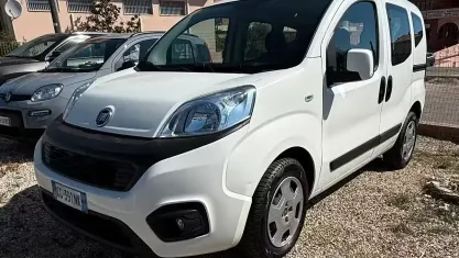 Usata Fiat Fiorino Trekking 80 CV (58 kW) 2021 Bianco Monovolume