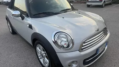 Usata Mini Cooper D Cabriolet 111 CV (81 kW) 2011 Grigio Cabrio
