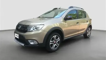 Usata Dacia Sandero Stepway 90 CV (66 kW) 2019 Beige Utilitaria