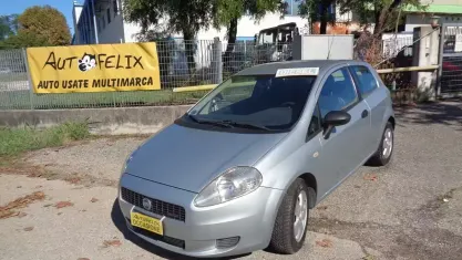 Usata Fiat Grande Punto Active 75 CV (55 kW) 2006 Grigio Utilitaria