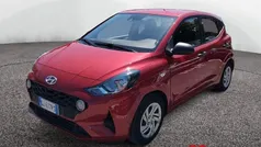 Rosso Usata 2022 Hyundai i10 Advanced Due volumi | 11.900 € (Buon prezzo)
