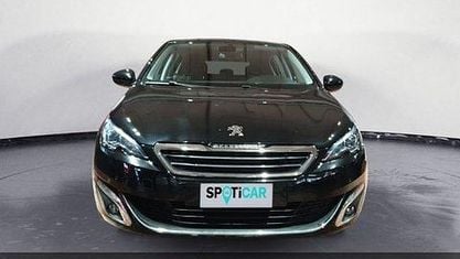 Używany Peugeot 308 Allure 120 KM (88 kW) 2016 Czarny Van