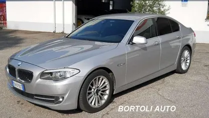 Grigio Usata 2012 BMW 520 Tre volumi | 9500 € (Ottimo prezzo)