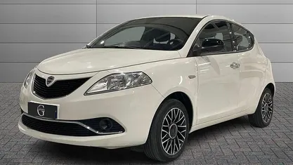 Usata 2016 Lancia Ypsilon Silver Due volumi | 8500 € (Buon prezzo)