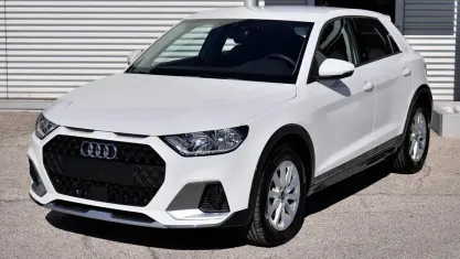 Nuova Audi A1 Business 116 CV (85 kW) 2025 Bianco SUV
