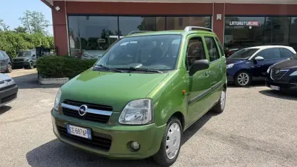 Usata Opel Agila Njoy 75 CV (55 kW) 2003 Verde Monovolume