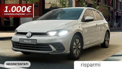 Reflex silver metallizzato Nuova 2025 VW Polo Life Tre volumi | 23.100 € (Buon prezzo)