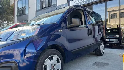 Usata Fiat Qubo Dynamic 80 CV (58 kW) 2018 Blu Monovolume