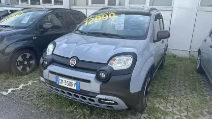 Usata Fiat Panda Cross Cross 69 CV (50 kW) 2021 Grigio Utilitaria