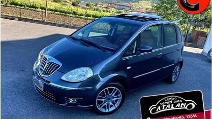 Usata Lancia Musa 120 CV (88 kW) 2009 Grigio Monovolume