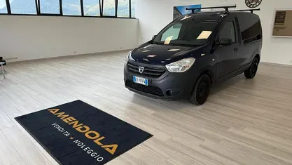 Usata 2015 Dacia Dokker Monovolume | 5500 € (Buon prezzo)