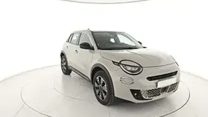 Usata Fiat 600 110 CV (80 kW) 2025 Blu SUV