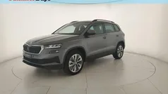Grigio graphite metallizzato Usata 2022 Skoda Karoq Executive SUV | 17.900 € (Buon prezzo)