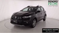 Nero nacre' Usata 2022 Dacia Sandero Comfort Due volumi | 12.900 € (Buon prezzo)