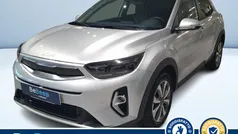 Argento metallizzato Usata 2024 Kia Stonic Style SUV | 17.000 € (Buon prezzo)