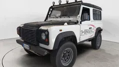 Bianco Usata 2005 Land Rover Defender SUV | 17.900 €