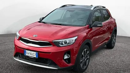 Usata Kia Stonic 120 CV (88 kW) 2019 Rosso SUV