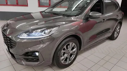 Grigio scuro Usata 2021 Ford Kuga ST-Line SUV | 20.400 € (Buon prezzo)