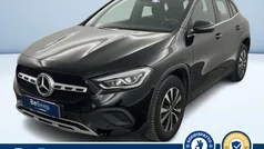 Nero metallizzato Usata 2022 Mercedes GLA180 SUV | 33.100 € (Buon prezzo)