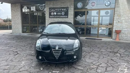 Usata Alfa Romeo Giulietta Exclusive 105 CV (77 kW) 2014 Nero Utilitaria